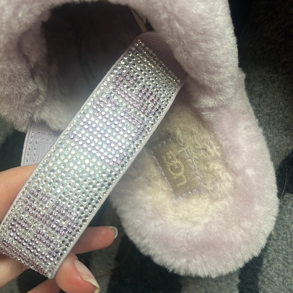 Ugg slippers - Picture 2 of 5